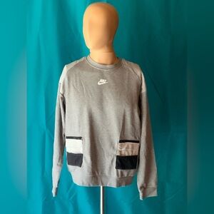 Nike Boy’s (XL/M/S) Gray Crewneck Thermal Sweatshirt w/Black Pocket Accents, NWT